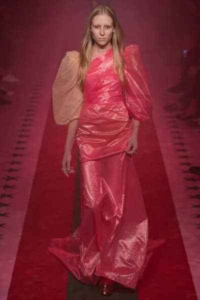 Look 70